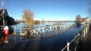 Flooding of the River Ouse can
        <br>sometimes be a problem at Cawood